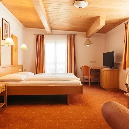 Nassereinerhof Отель