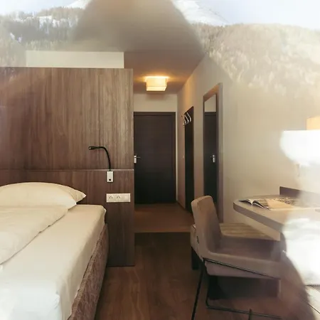 Nassereinerhof 3* Санкт-Антон-ам-Арльберг