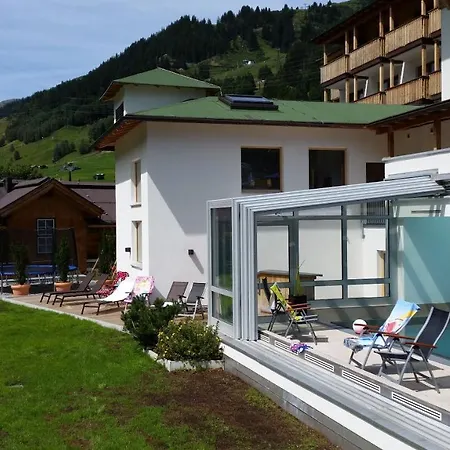 Nassereinerhof 3*